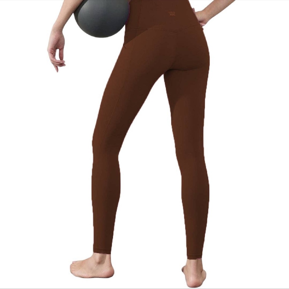 Lulu Mac Brown Solid Leggings